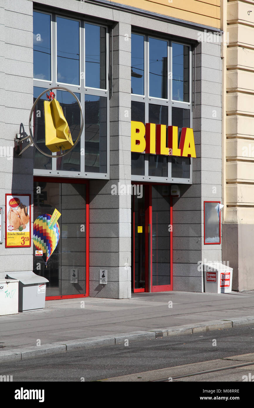VIENNA - 6 settembre: Billa store il 6 settembre 2011 a Vienna. Ora parte del gruppo Rewe, Billa è stata fondata nel 1953. Con più di mille negozi è Foto Stock