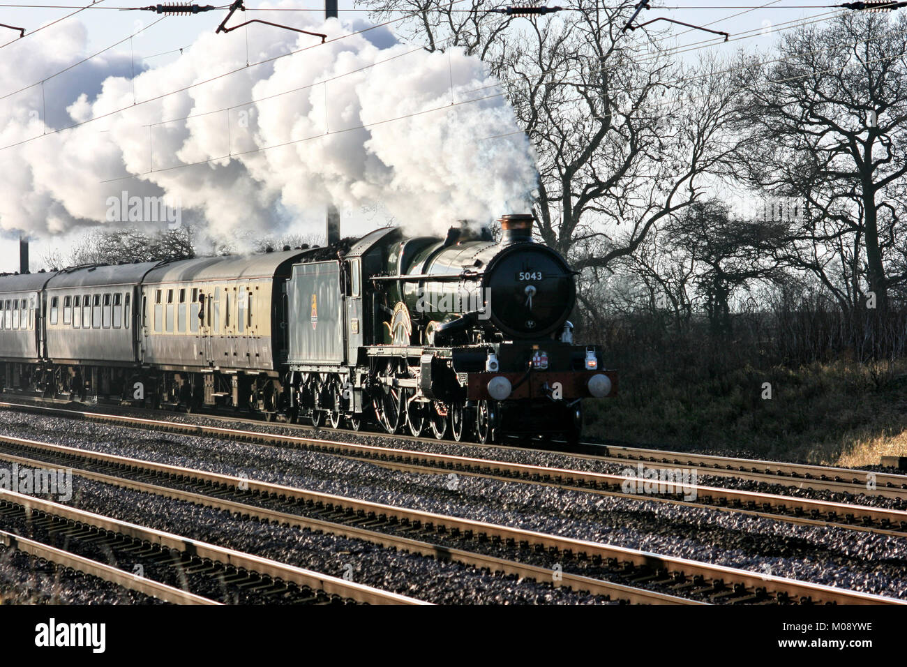 Castello di GWR locomotiva a vapore n. 5043 Earl di Mount Edgcumbe a Copmanthorpe sul dodicesimo dicembre 2009 - Copmanthorpe, York, Regno Unito Foto Stock