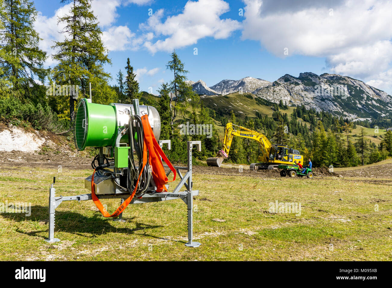 Il Tauplitzalm, altopiano in Stiria, vicino a Bad Mitterndorf, Salzkammergut, Austria, parte dei morti montagne, escursione sul Monte Lawinenstein r Foto Stock