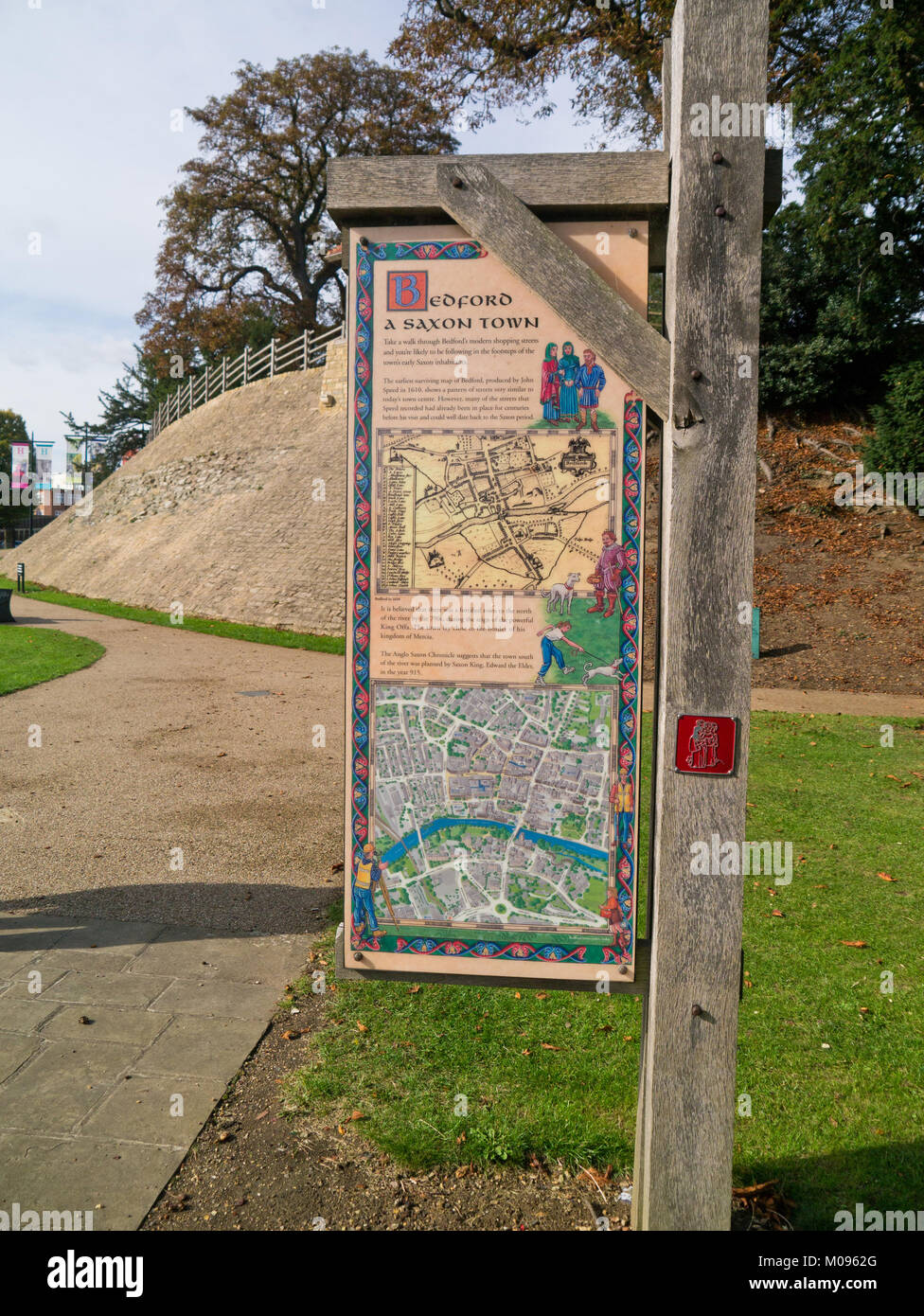 Scheda Informazioni dal Castello Monticello intitolata "Bedford, una città sassone' indicando la città al suo antico passato; Bedford, Regno Unito Foto Stock