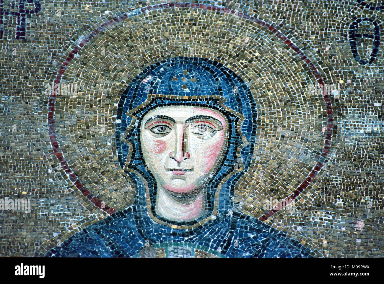 Mosaico bizantino o ritratto di Maria vergine nel sud della galleria di Hagia Sophia Chiesa museo, Sultanahmet, Istanbul, Turchia Foto Stock