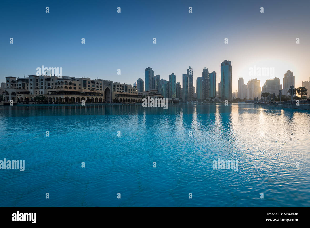 Souk Al Bahar, un centro commerciale per lo shopping vicino al centro commerciale di Dubai in Dubai Emirati Arabi Uniti Foto Stock