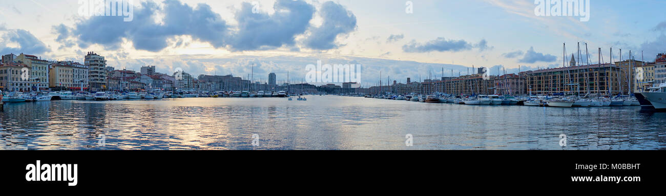 Vista panoramica della città e Habor Foto Stock