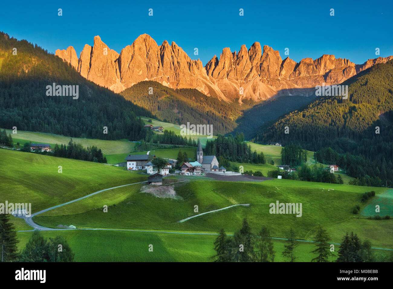 Foto degli italiani alpi al tramonto Foto Stock