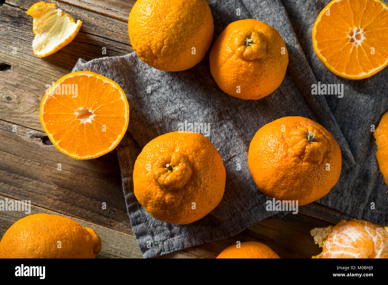 Crudo fresco arance Sumo pronto a mangiare Foto Stock