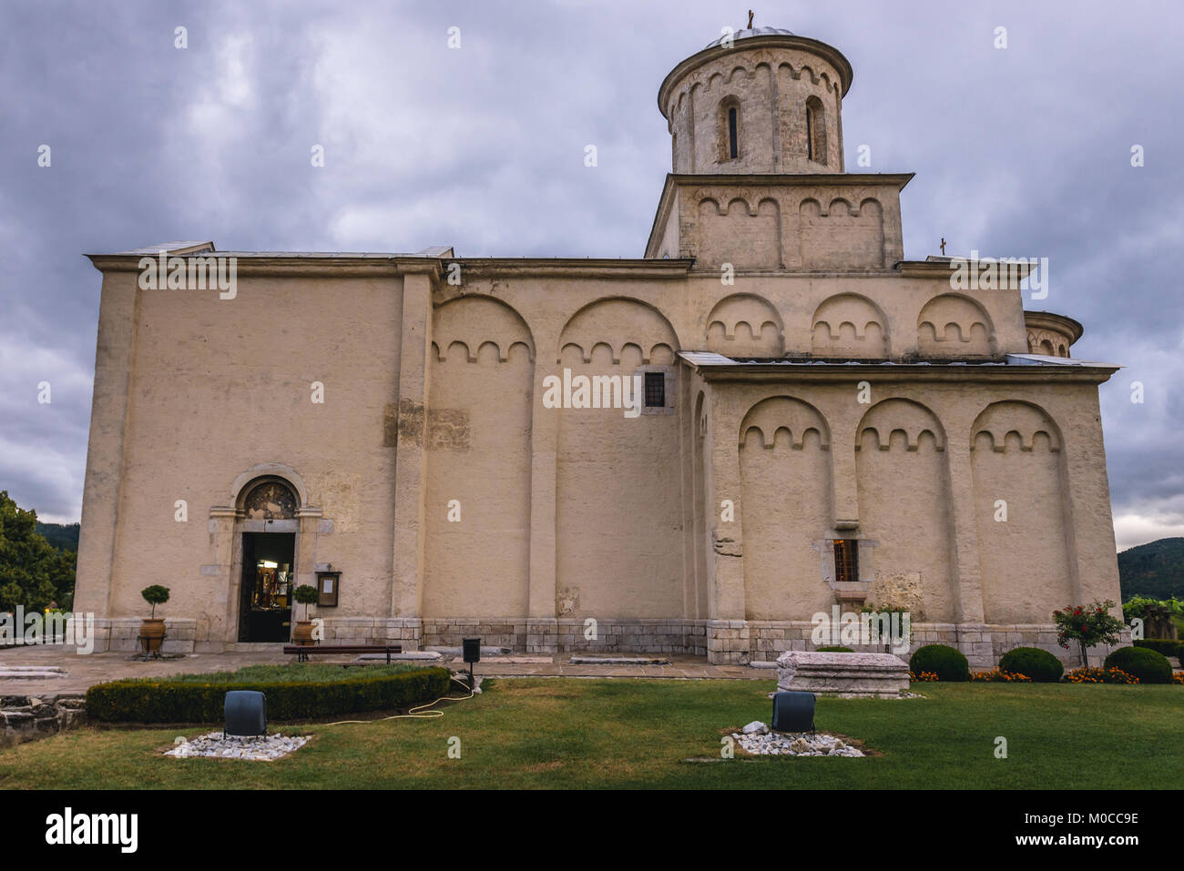 Chiesa Ortodossa Serba di Achilius di Larissa in Arilje città nel distretto di Zlatibor di Serbia sudoccidentale Foto Stock