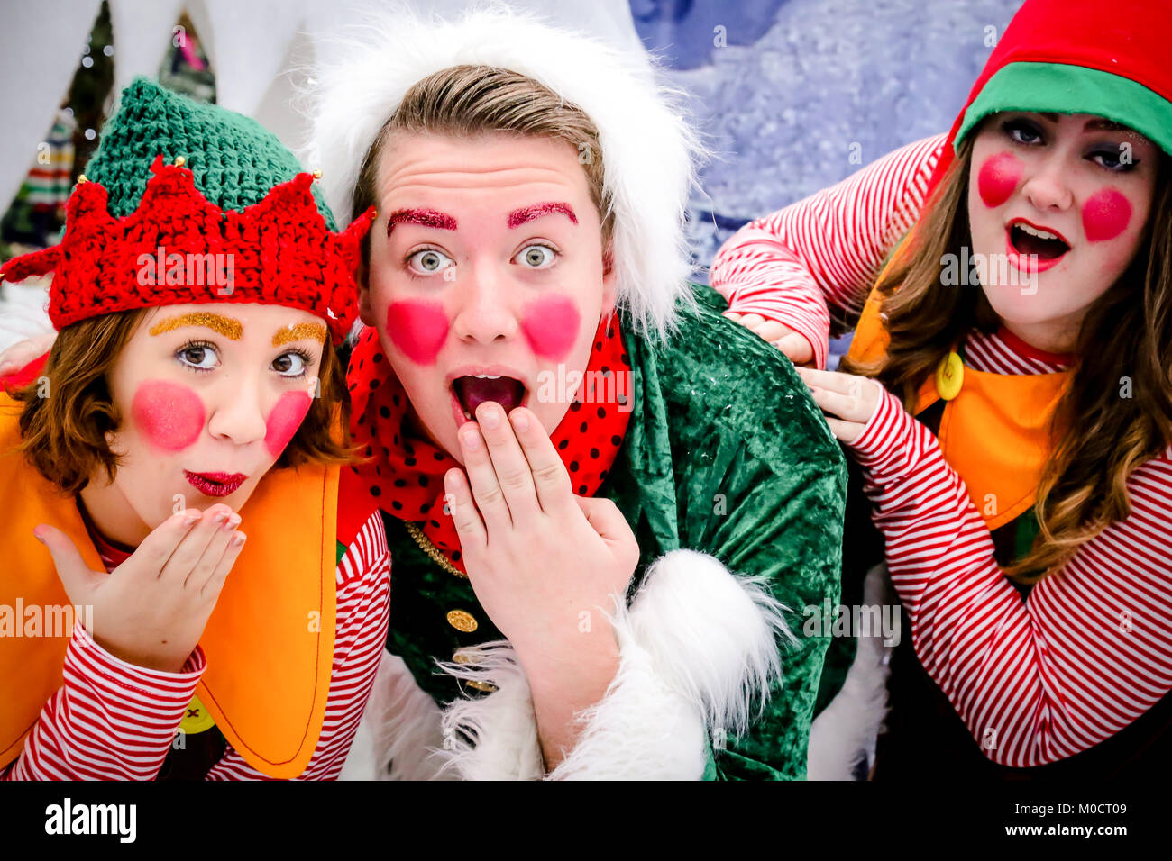 Natale 'degli elfi a Santa Grotta dell'evento Foto Stock
