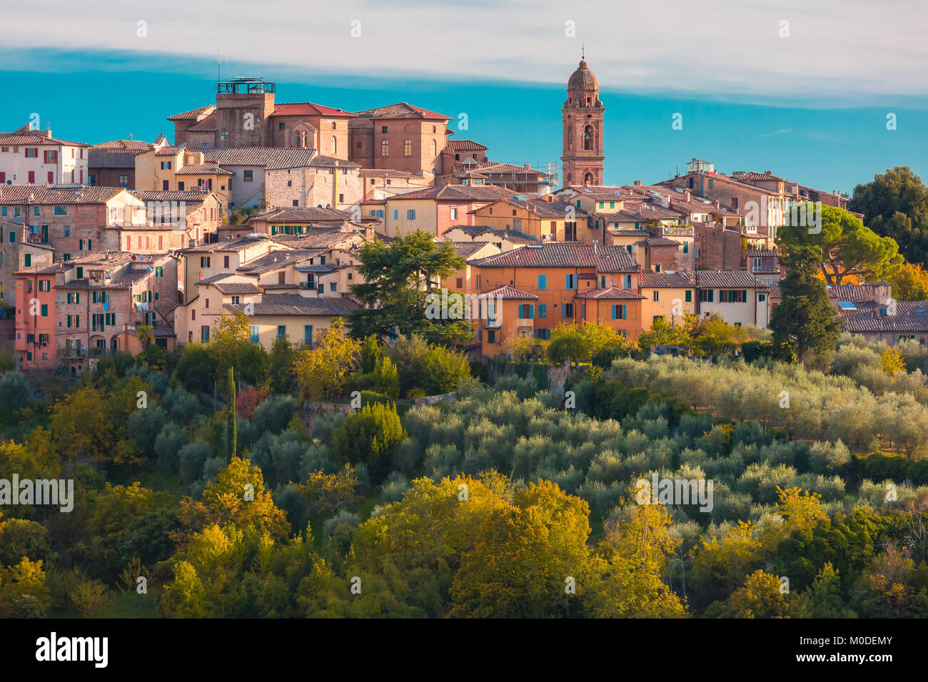Siena centro storico nella giornata di sole, Toscana, Italia Foto Stock