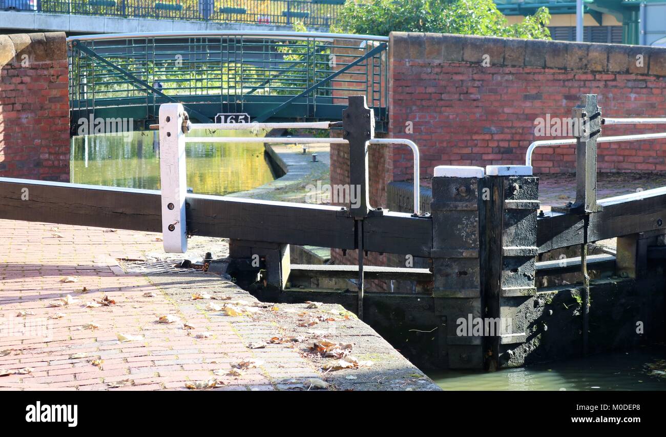 Chiuso il blocco canale a Banbury, Oxfordshire, Regno Unito Foto Stock
