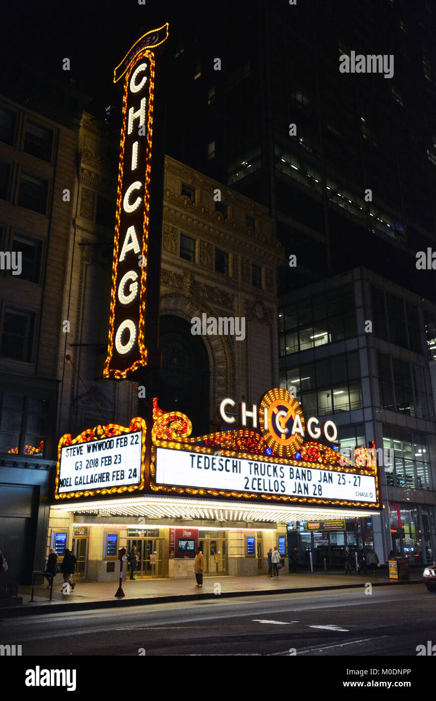 Il marquee iconico di fronte al teatro di Chicago è un emblema ufficioso della città e spesso in primo piano nel film e spettacoli TV impostato in Chicago. Foto Stock