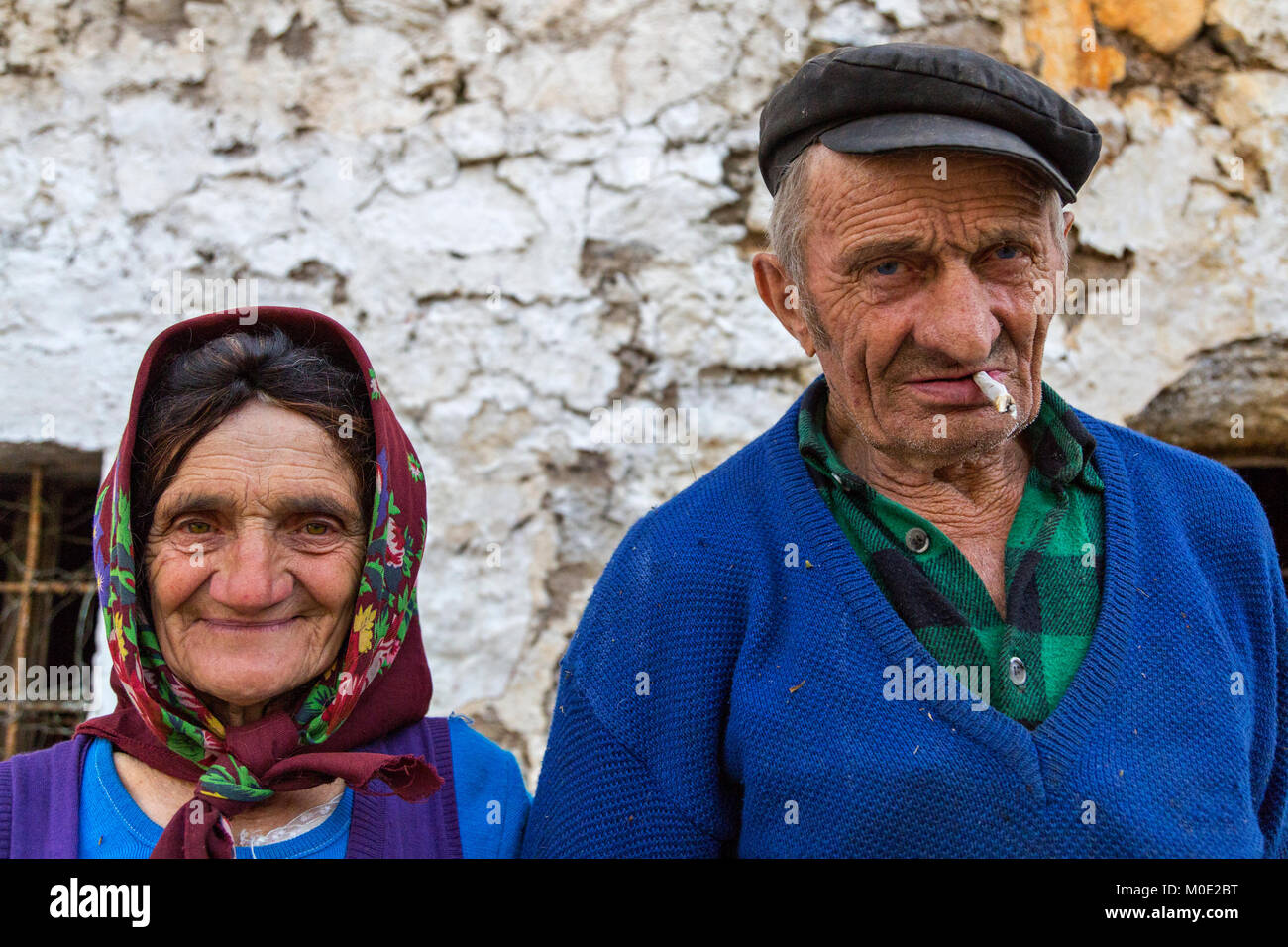 Anziani albanesi giovane, Albania. Foto Stock