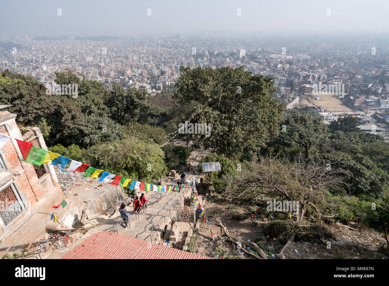 Viste da Swayambhunath stupa a Kathmandu, Nepal Foto Stock