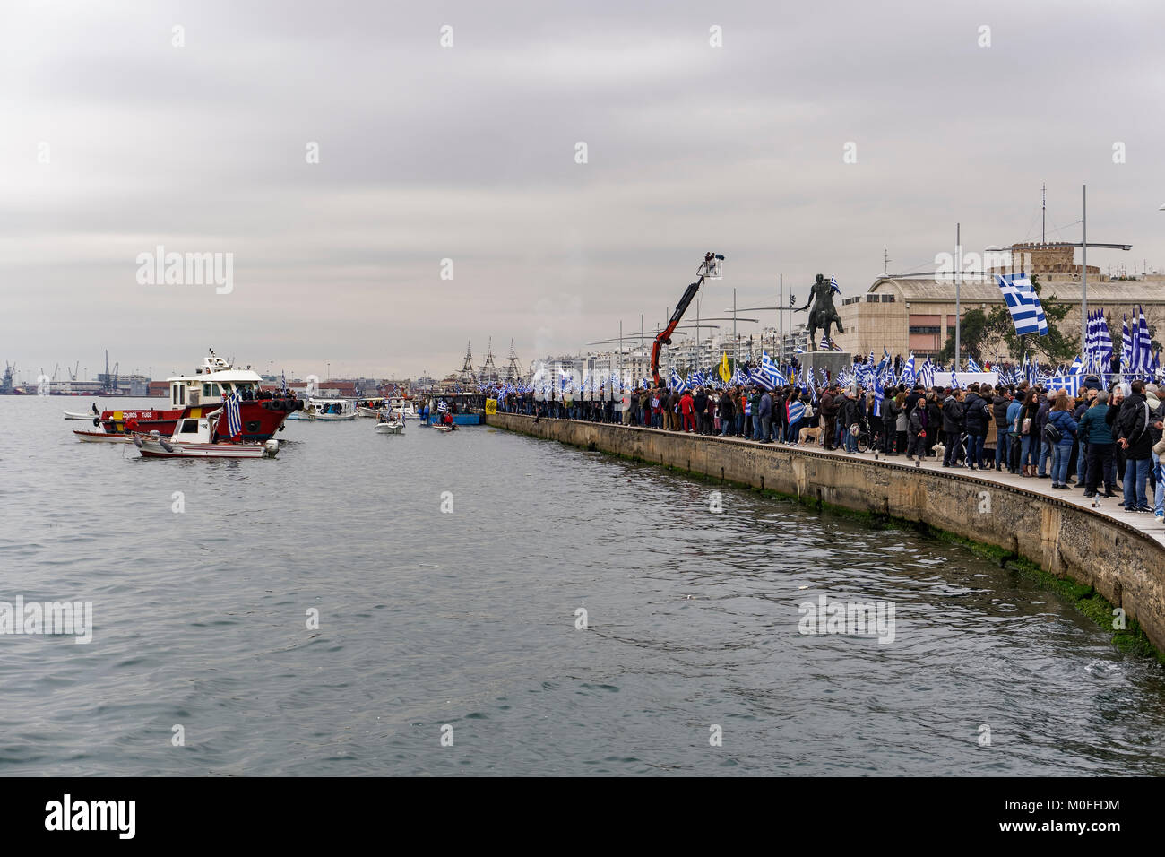 Salonicco, Grecia. Xxi gen, 2018. Migliaia di persone si sono radunate presso la seconda città più grande della Grecia a proclamare "macedonia è greca". Credito: bestravelvideo/Alamy Live News Foto Stock