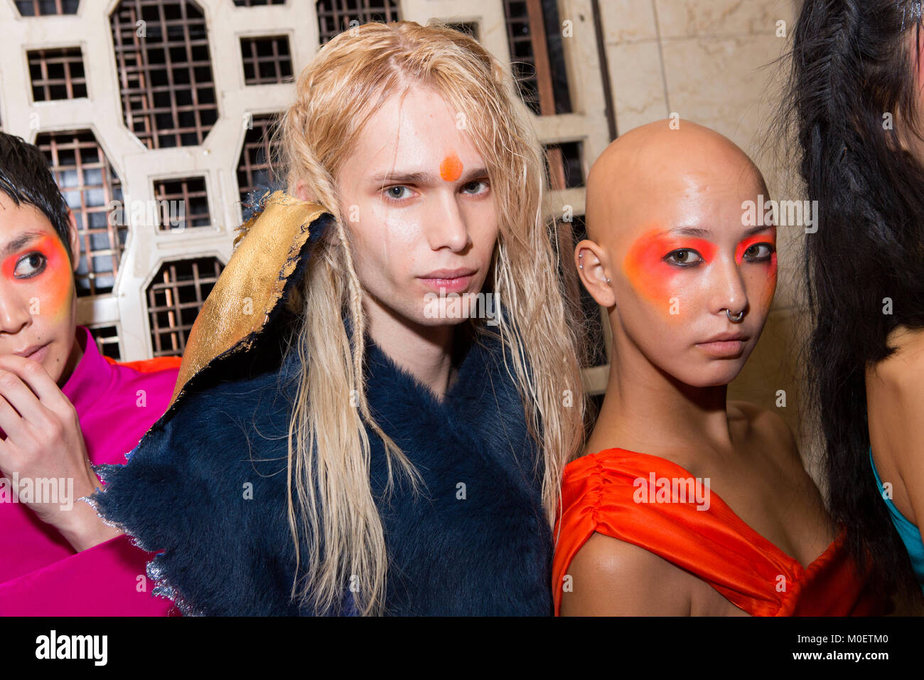 Londra, UK, 17 settembre 2016, modello dietro le quinte Morecco mostrano ,Fashion Scout, London Fashion Week SS/17 presso i Freemasons Hall. Mariusz Goslicki/Alamy Foto Stock