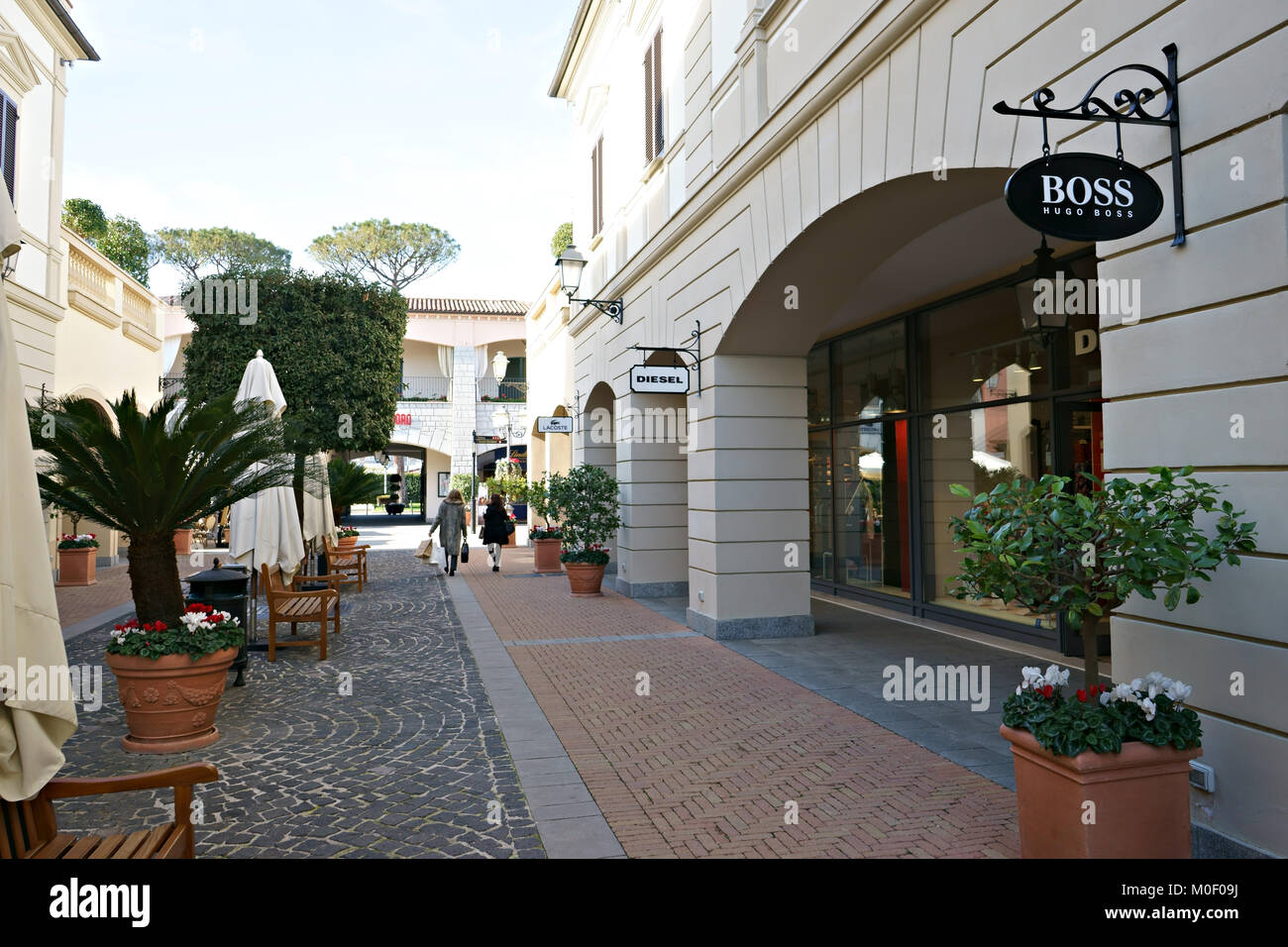La Reggia Outlet Hugo Boss store a Marcianise Caserta Italia Foto stock Alamy
