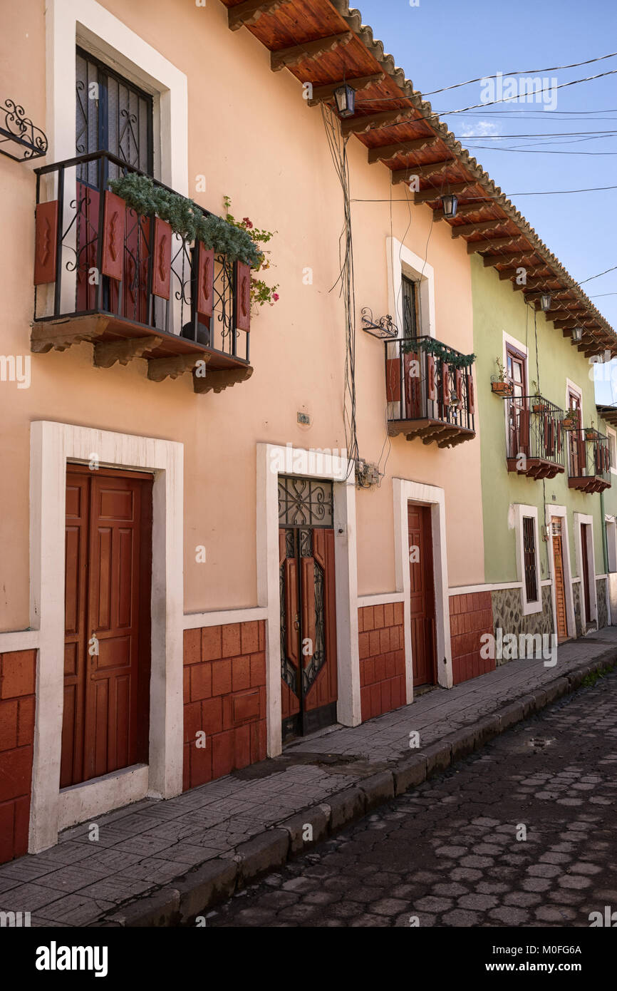 San Gabriel, Ecuador- Novembre 3, 2017: architettura coloniale della città elencate come un patrimonio nazionale Foto Stock