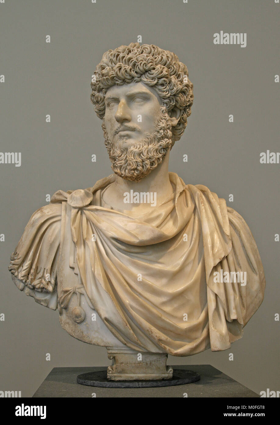 Ritratto in marmo busto del co-imperatore Lucio versus annuncio romano 161-169, (più conservati, piena ritratto), il Metropolitan Museum of Art (TEM), Uppe Foto Stock