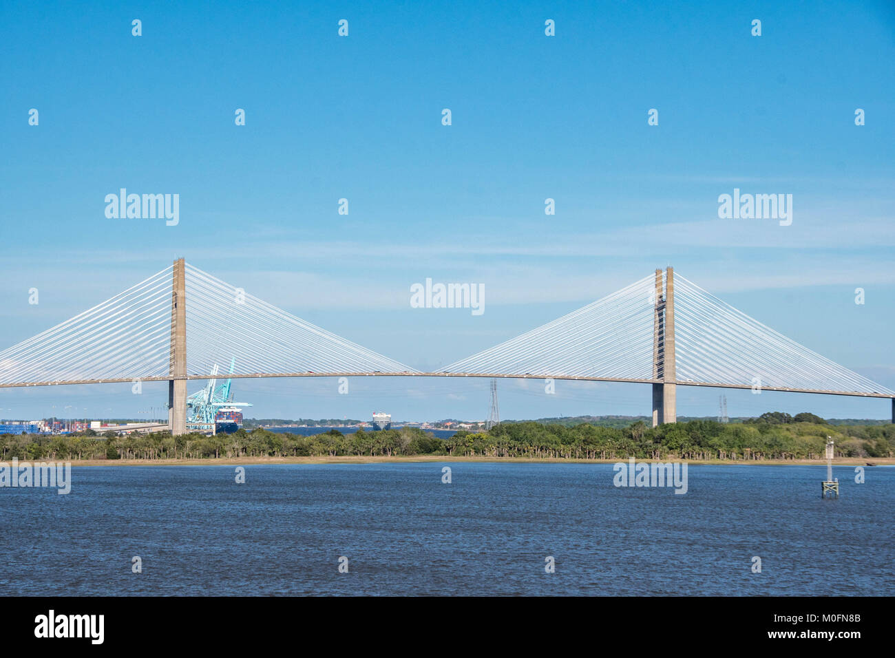 Dames Point ponte contro il cielo azzurro a Jacksonville in Florida Foto Stock