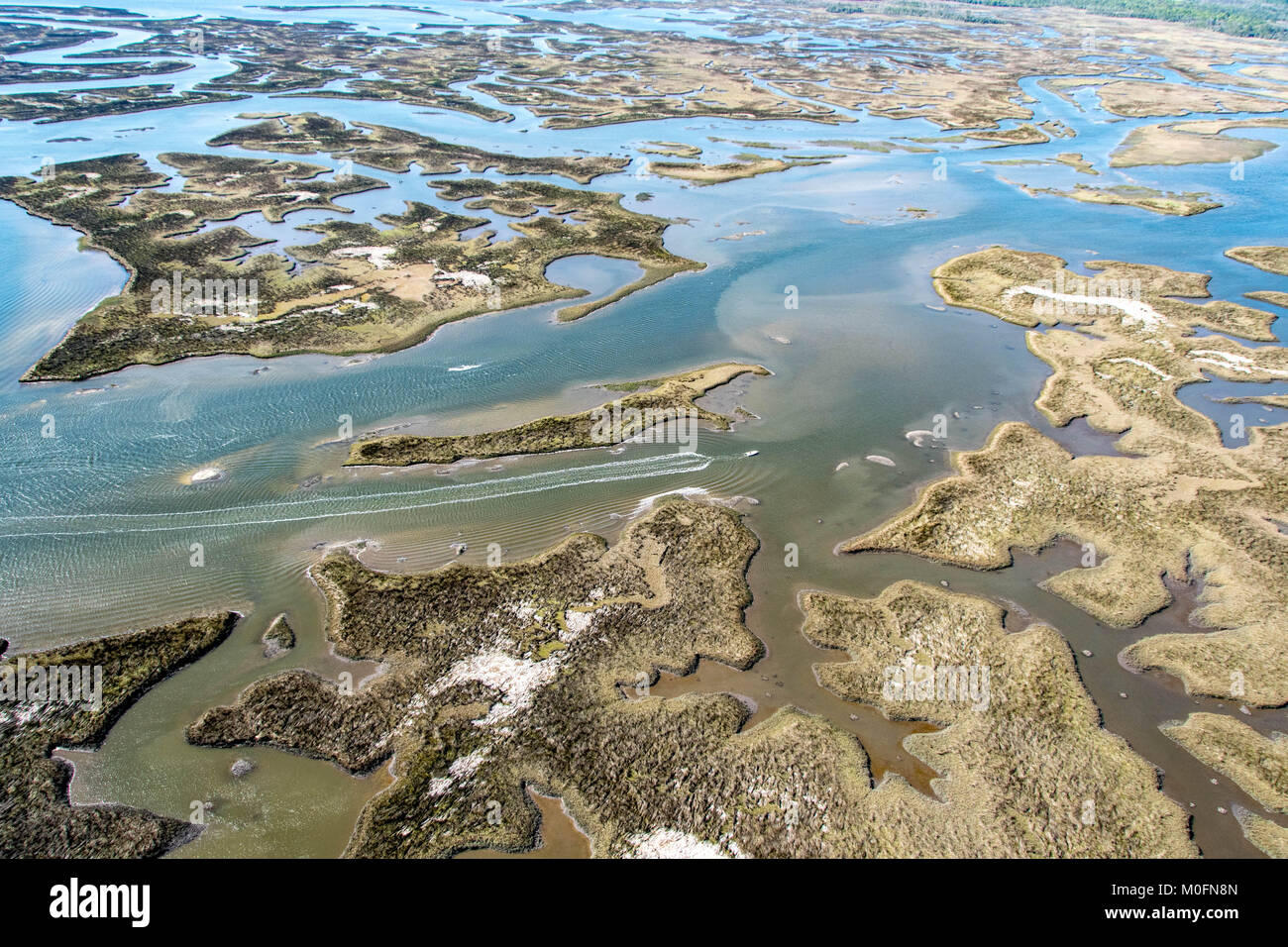 Colpi di stordimento Georgia isole del mare e vie navigabili costiere per il cockpit di un idrovolante Searey. Foto Stock