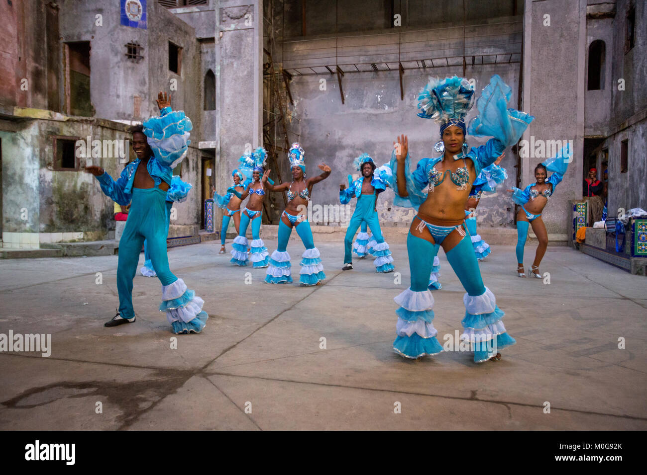 Compania Folklorica balli di gruppo a l'Avana, Cuba Foto Stock