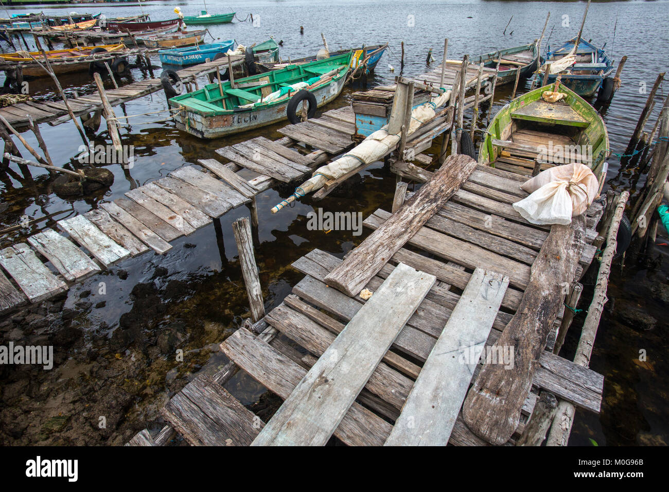 Barche a Rio Guanayara docks, Cuba Foto Stock
