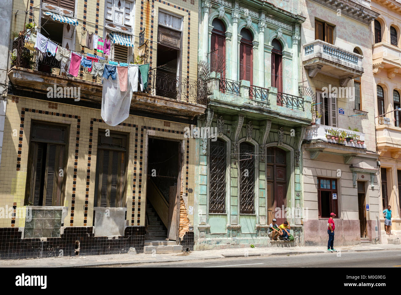 Colorata architettura della vecchia Havana, Cuba Foto Stock