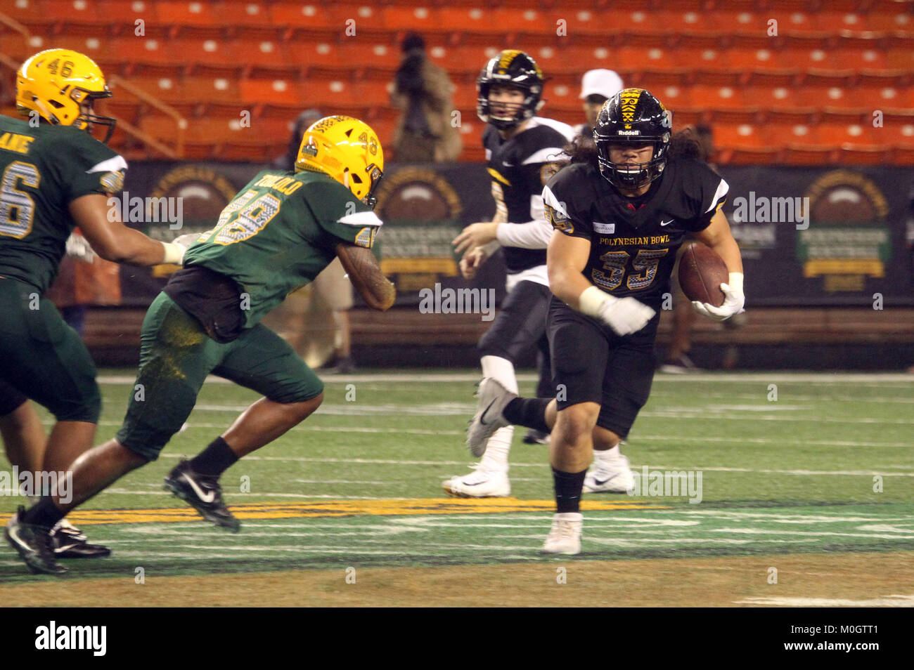 20 gennaio 2018 - Il Team Makai running back Toa Taua #35 (Lompoc HS / Nevada impegnarsi) durante la ciotola polinesiana alta scuola calcio vetrina all'Aloha Stadium di Honolulu, Hawaii - Michael Sullivan/CSM Foto Stock