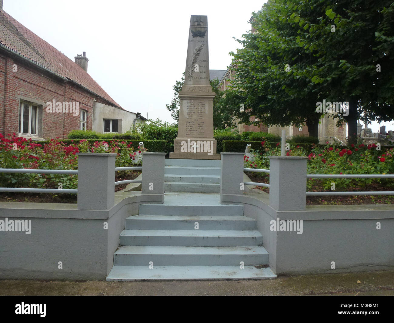 Brêmes (Pas-de-Calais) monumento morts aux Foto Stock