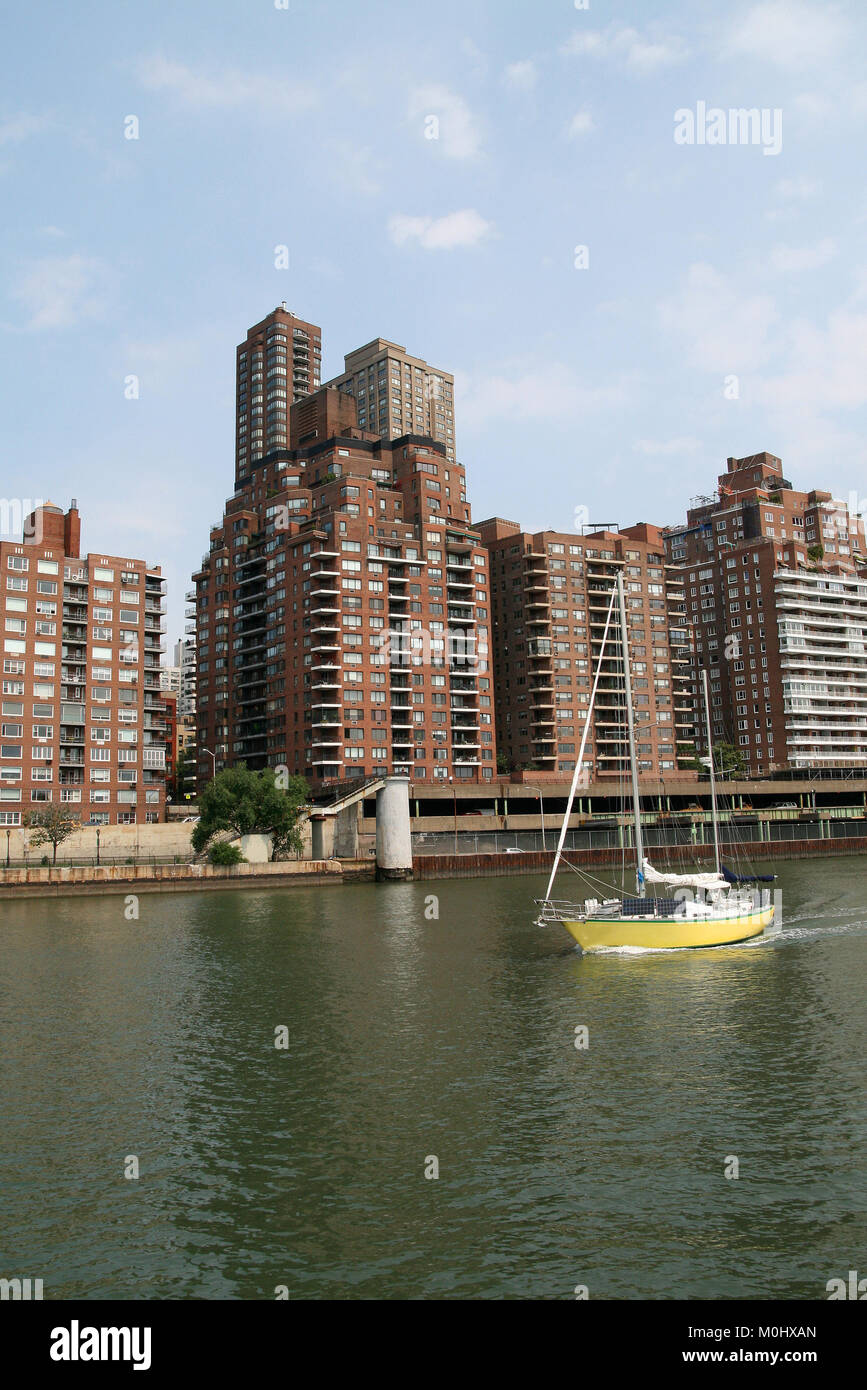 Edificio di appartamenti, Upper East Side di Manhattan, New York City, nello Stato di New York, Stati Uniti d'America. Foto Stock