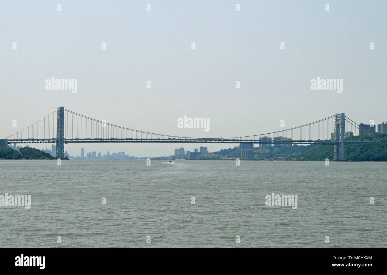 Il Ponte George Washington Bridge, (AKA GWB, GW, George), il fiume Hudson, Manhattan/New Jersey, New York City, nello Stato di New York, Stati Uniti d'America. Foto Stock