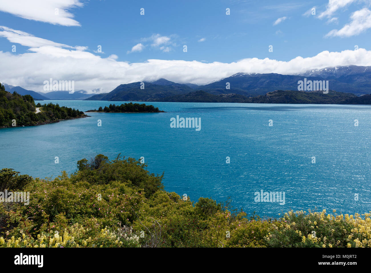 Lago Gral Carrera off la Cordigliera delle Ande, regione de Aysen, Cile Foto Stock