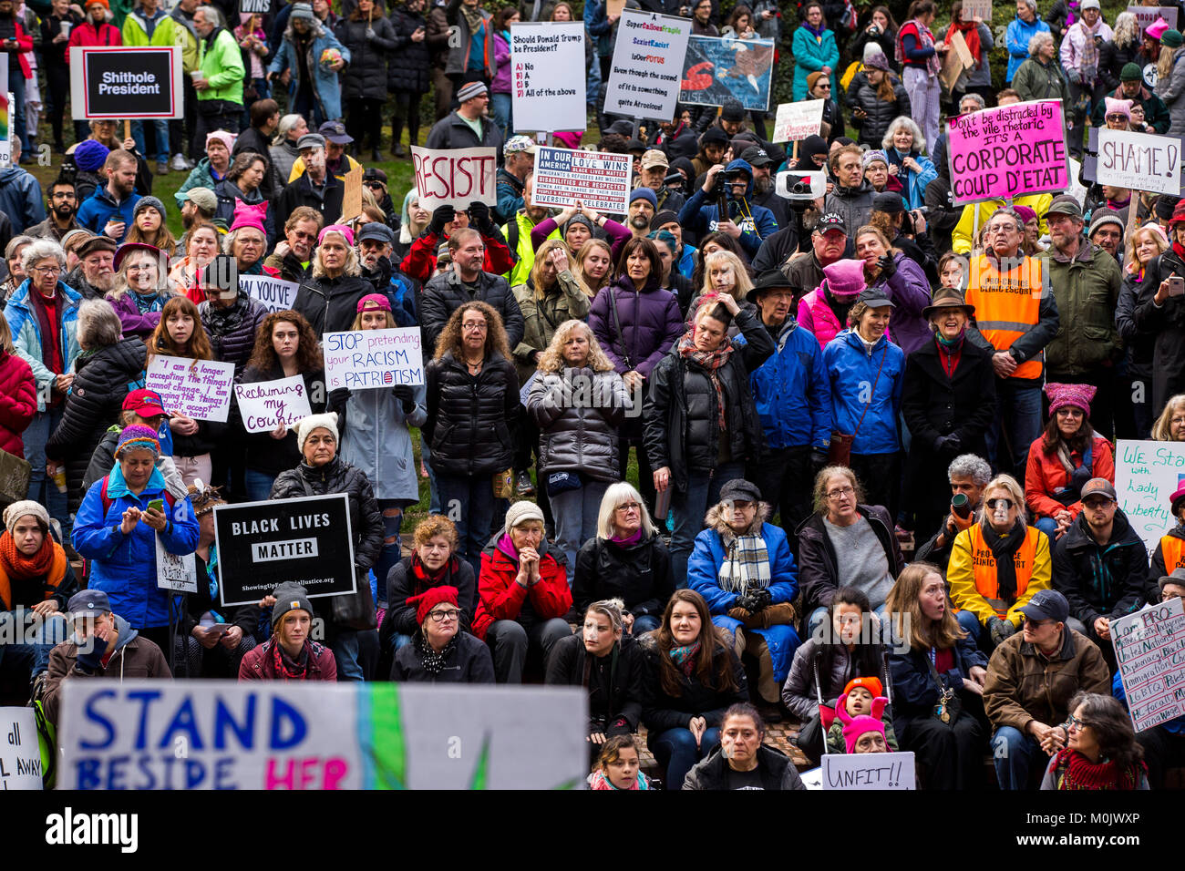 Le donne di marzo per i loro diritti e di protesta contro il presidente Donald Trump, il 20 gennaio 2018. Portland, Oregon, Stati Uniti. Foto Stock