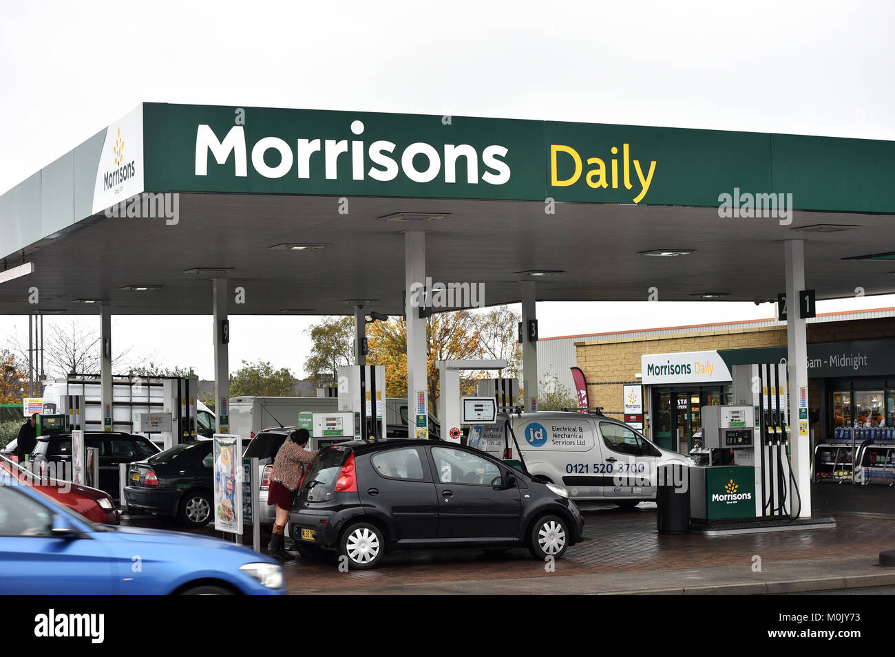 Morrisons stazione di benzina Bradford Regno Unito Foto Stock