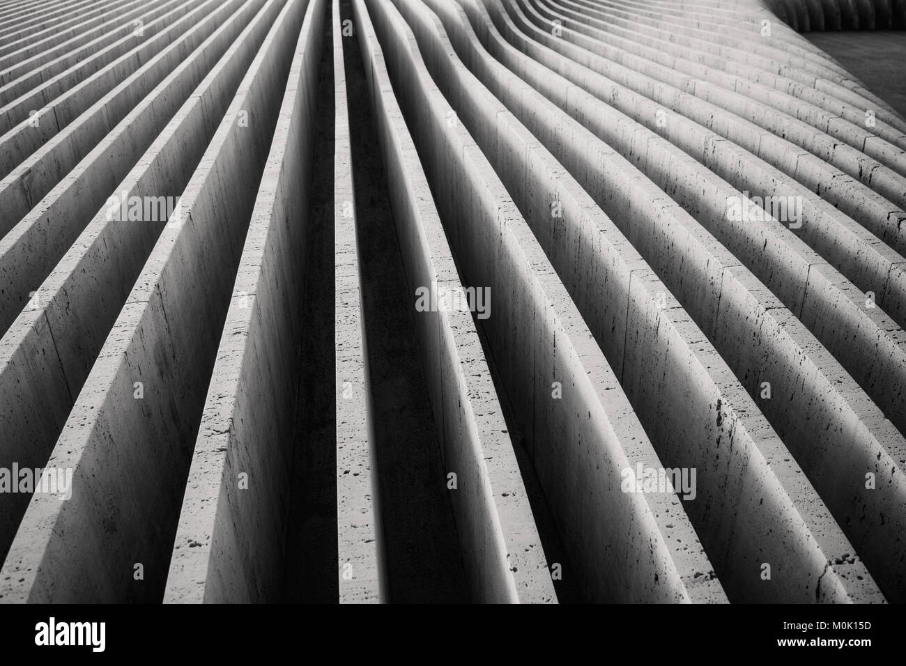 Sfondo architettonico di un moderno edificio di uffici, uno Kleomenous, Grecia, Atene Foto Stock