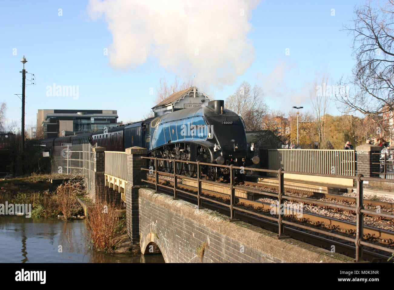 A4 locomotiva a vapore Sir Nigel Gresley su Londra a Lincoln carta per il Mercato di Natale - Lincoln, Lincolnshire, Regno Unito - 6 Dicembre 2009 Foto Stock