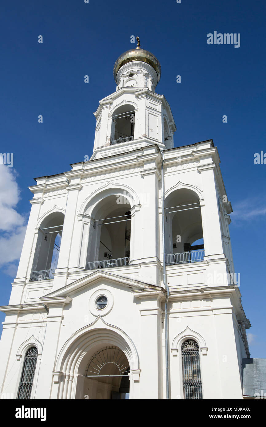 Belfry, St George (Yuriev) Monastero; Veliky Novgorod Oblast di Novgorod, Russia Foto Stock