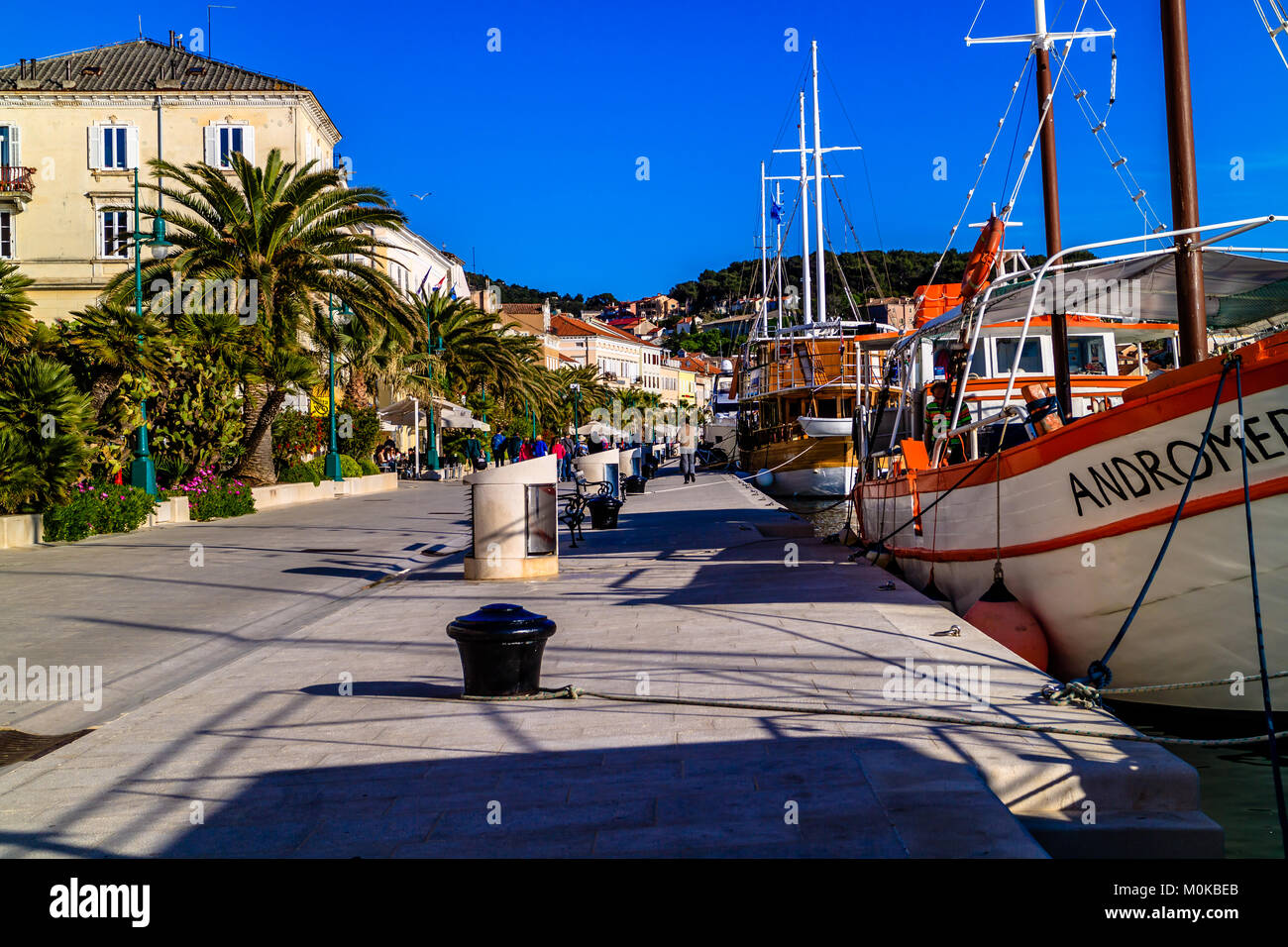 Mali Losinj Harbour, sull' isola di Losinj, Croazia. Maggio 2017. Foto Stock
