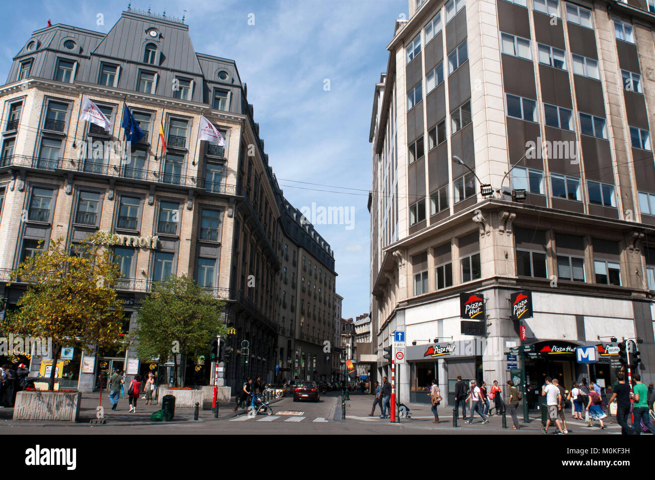 Il Marriott Hotel e Pizza Hut a Bruxelles, in Belgio Foto Stock