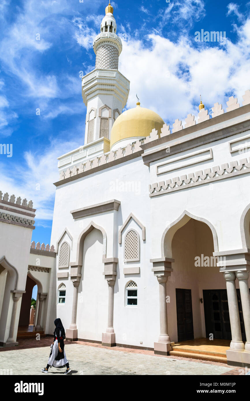 Passeggiando per la grande moschea di Cotabato. Foto Stock