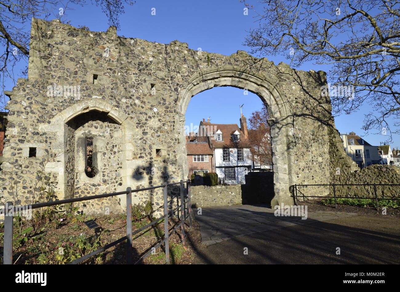 Parte delle mura della città vecchia in Canterbury Kent Foto Stock