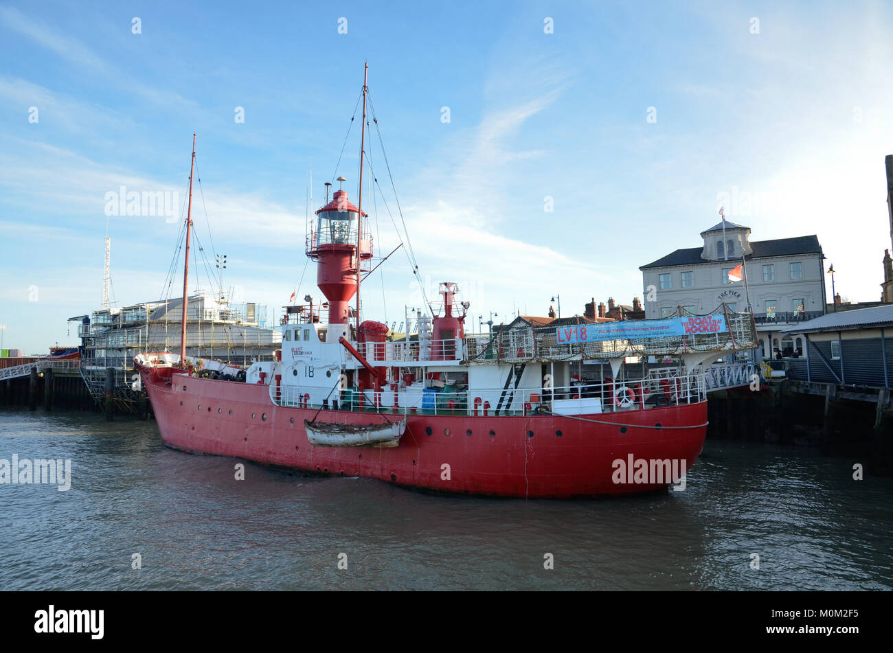 Light Vessel LV18 al porto in Harwich, Essex. È stato usato come un pirata stazione radio e una parte di film la barca che scosso Foto Stock