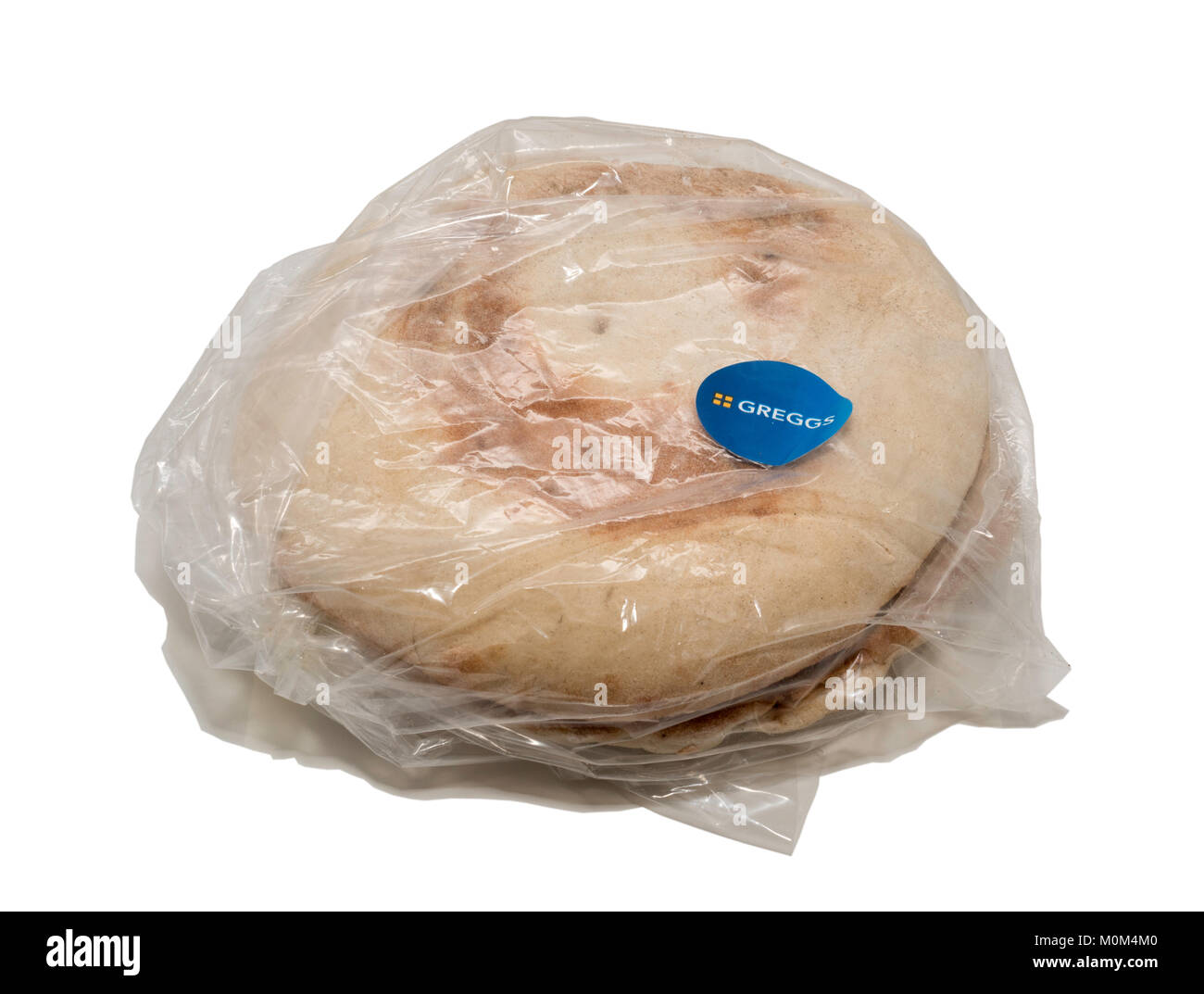 Due Greggs stottie torte avvolto in un sacchetto di plastica, North East England, Regno Unito Foto Stock