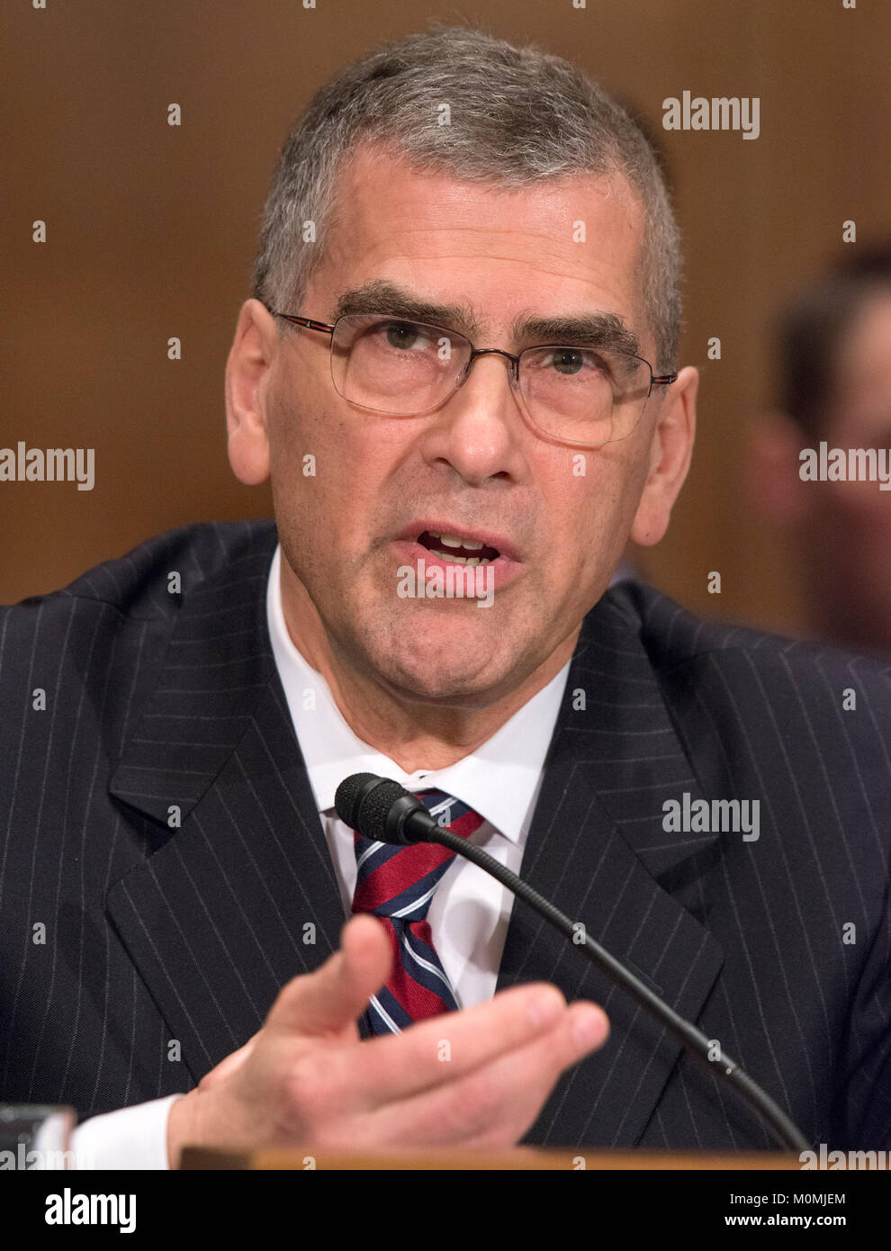 Il dottor Marvin Goodfriend testimonia davanti al Senato degli Stati Uniti Comitato bancario, alloggiamento e gli affari urbani sulla sua candidatura a essere un membro del consiglio dei governatori della Federal Reserve System sul Campidoglio di Washington, DC martedì, 23 gennaio 2018. Credito: Ron Sachs/CNP /MediaPunch Foto Stock