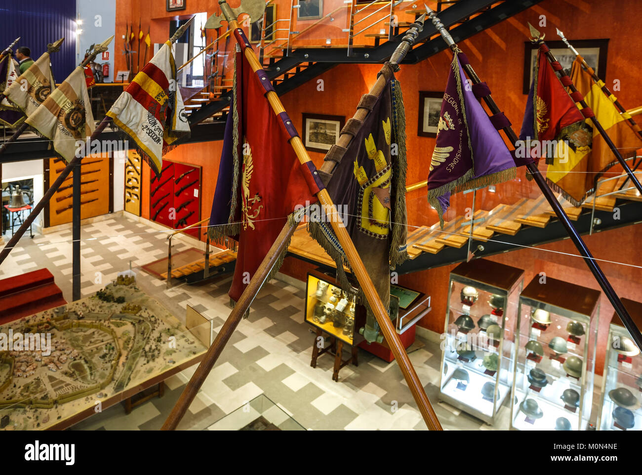 Bandiere, Museo di Storia Militare, Siviglia, Spagna Foto Stock