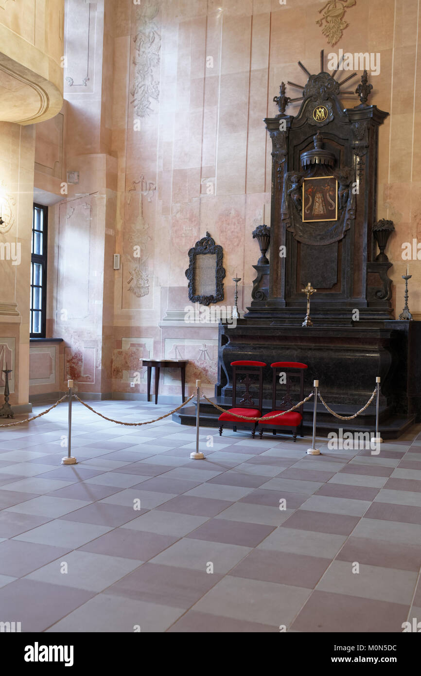 Njasviž, Bielorussia - Agosto 27, 2012: interno del castello residenziale della famiglia Radziwill. Dopo la ricostruzione, dal 2006 il castello è elencato come U Foto Stock