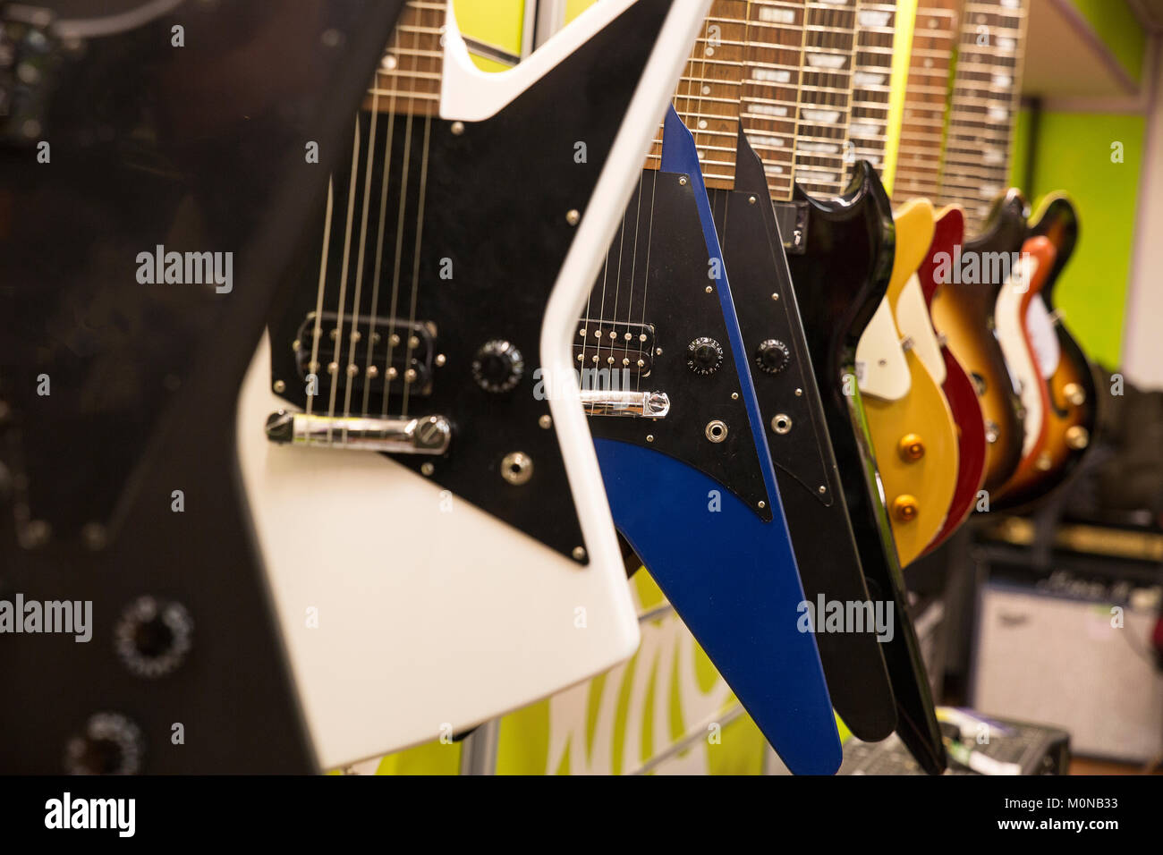 Bella chitarra elettrica per creare la musica rock e metal Foto Stock