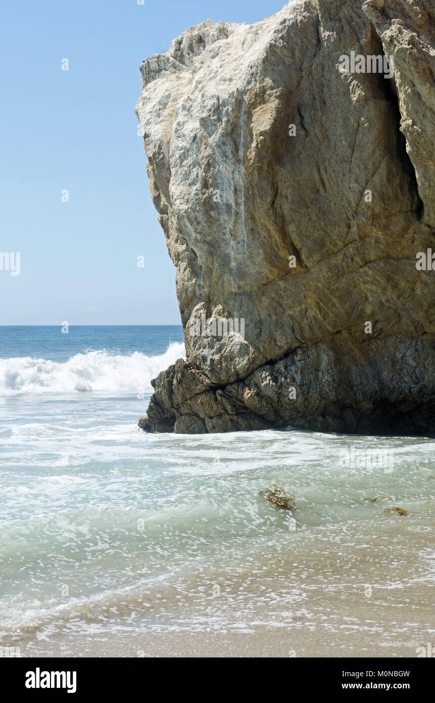 Formazioni geologiche a El Matador State Beach, Malibu, California. Foto Stock