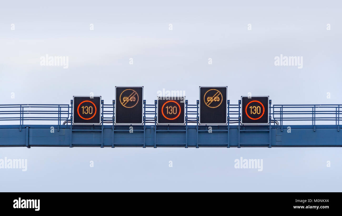 Cartello stradale titolare in autostrada in Germania Foto Stock