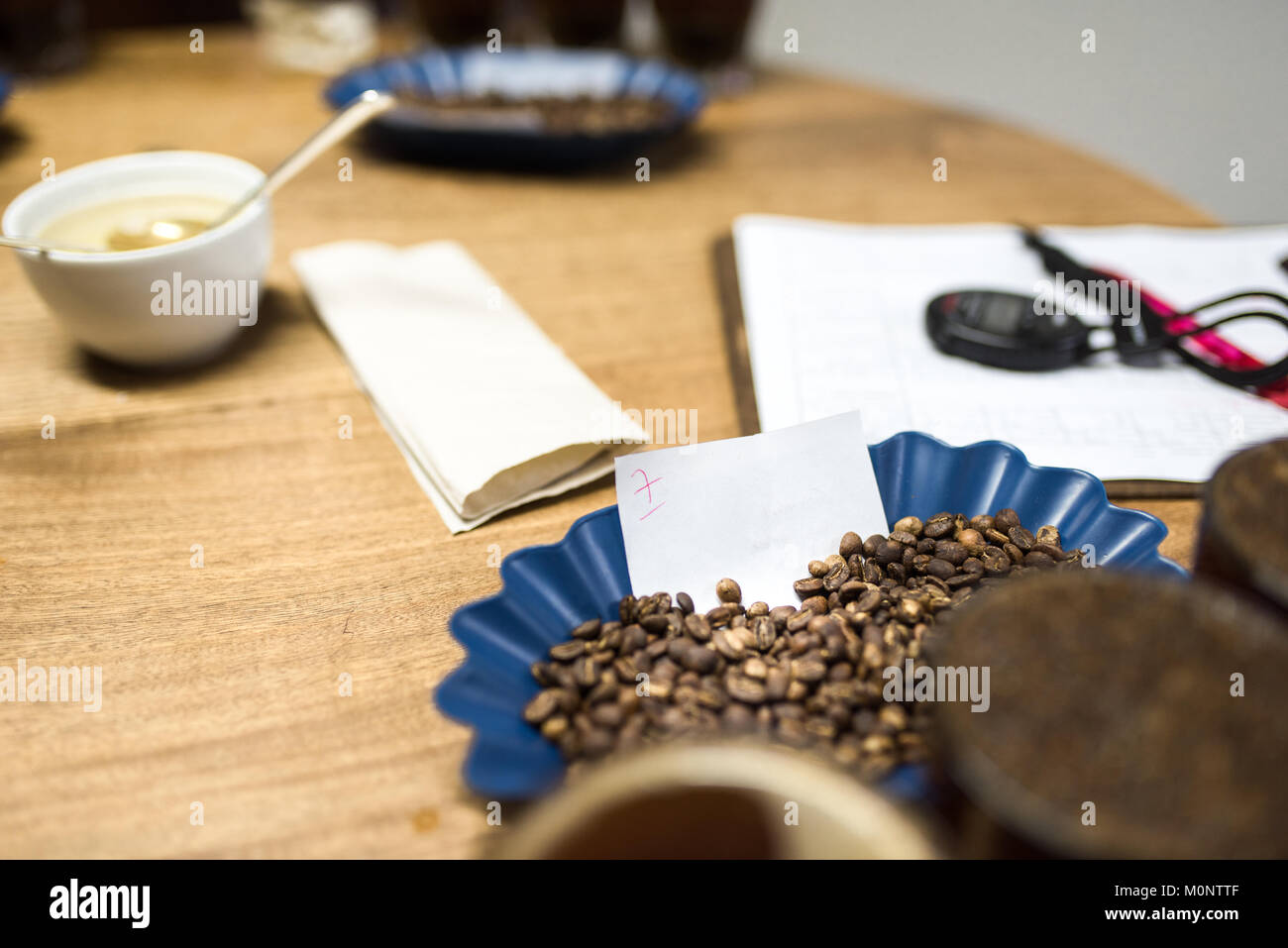 La tostatura del caffè, la tostatura del caffè Foto Stock