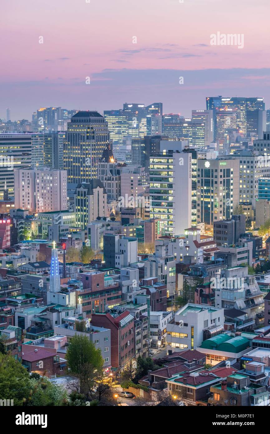 Corea del Sud,Seoul,Jung-gu district,panorama sulla città dal Parco Naksan Foto Stock
